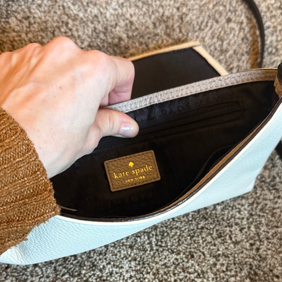 Kate Spade Black and Cream crossbody purse - Picture 2 of 6
